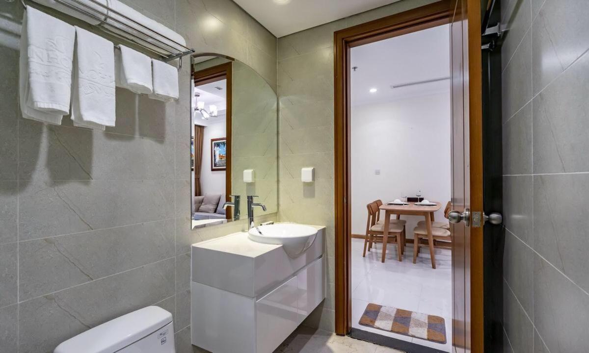 Cherry Homeapart Vinhomes Central Park 호치민 외부 사진